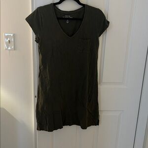 GAP Women's V-Neck T-Shirt Dress